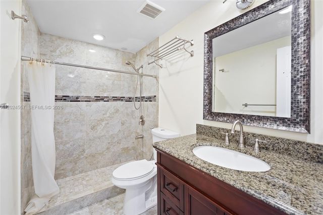 7920 Camino Real M-109, Miami, FL 33143