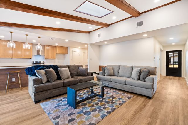 8629 Baumgarten Drive, Dallas, TX 75228