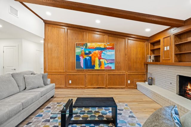 8629 Baumgarten Drive, Dallas, TX 75228