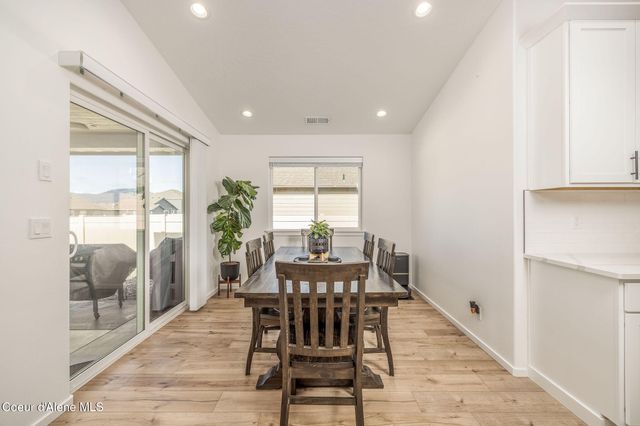 10121 N BELGRAVE LOOP, Hayden, ID 83835