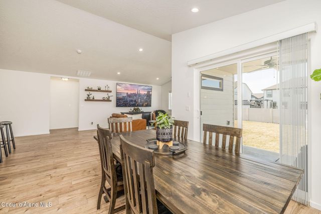 10121 N BELGRAVE LOOP, Hayden, ID 83835