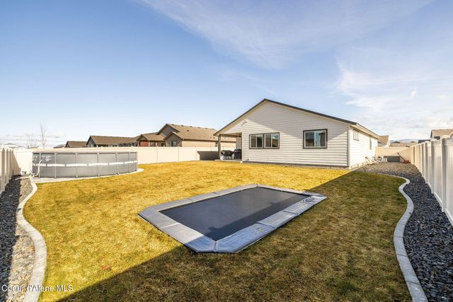 10121 N BELGRAVE LOOP, Hayden, ID 83835