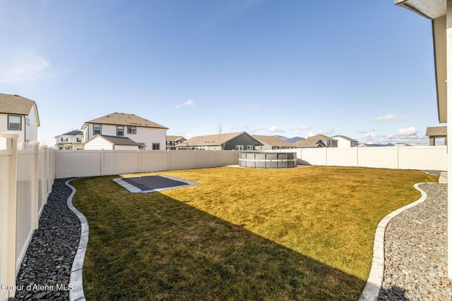 10121 N BELGRAVE LOOP, Hayden, ID 83835