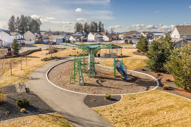 10121 N BELGRAVE LOOP, Hayden, ID 83835