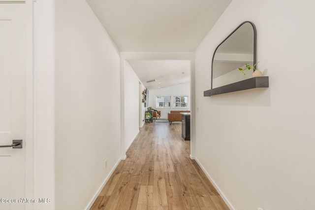 10121 N BELGRAVE LOOP, Hayden, ID 83835