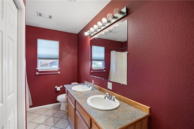 500 Upper McGuire Loop, Russellville, AR 72802