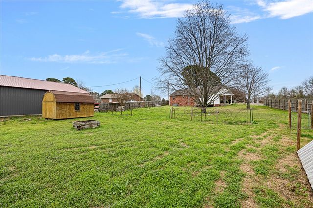 500 Upper McGuire Loop, Russellville, AR 72802