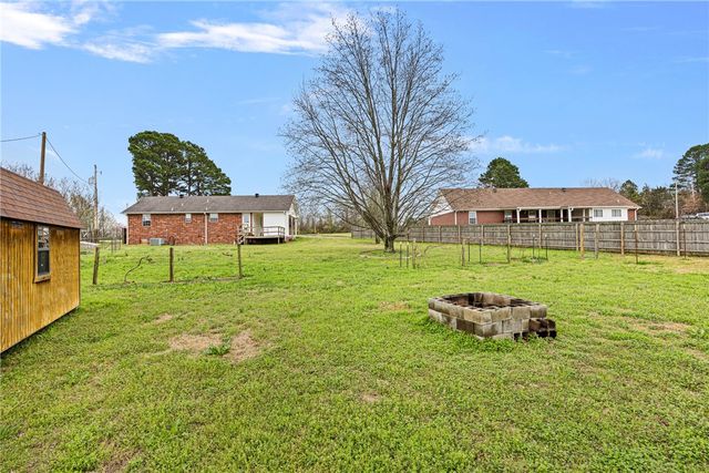 500 Upper McGuire Loop, Russellville, AR 72802