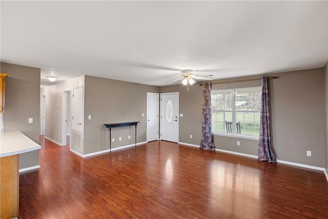 500 Upper McGuire Loop, Russellville, AR 72802