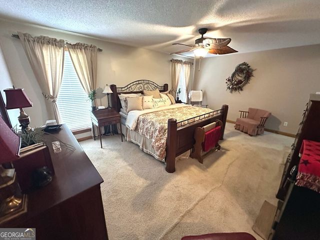 4448 Old Lake Park Road, Valdosta, GA 31601