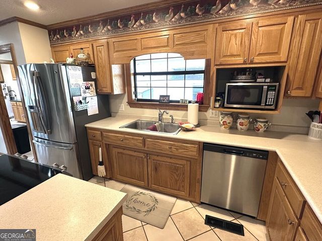 4448 Old Lake Park Road, Valdosta, GA 31601