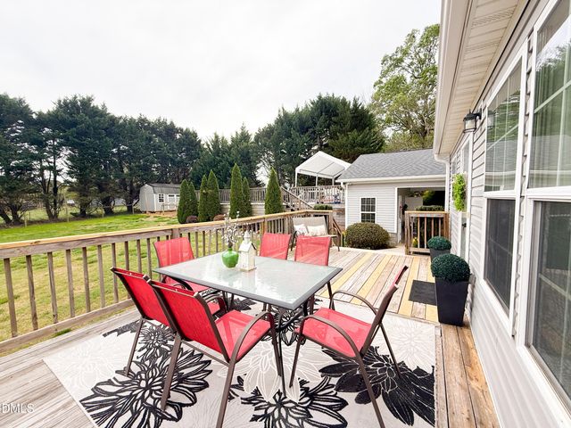 1012 Us Highway 70 W, Hillsborough, NC 27278