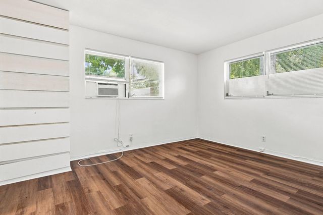 317 N 61ST Terrace 7, Hollywood, FL 33024