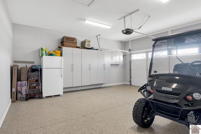 273 Moon Bay U7, Kuttawa, KY 42055