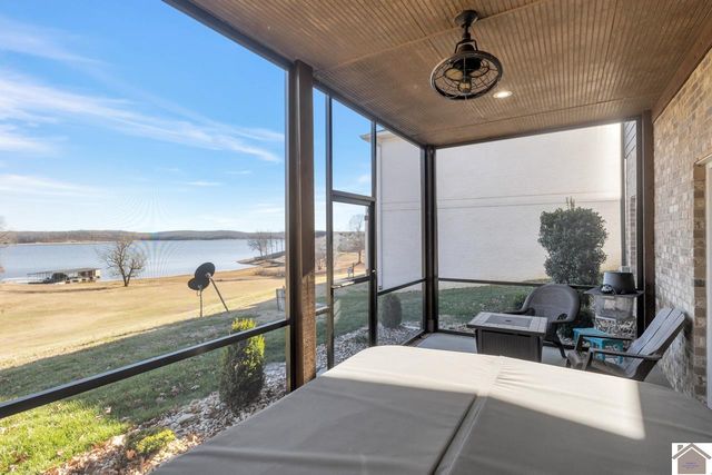 273 Moon Bay U7, Kuttawa, KY 42055