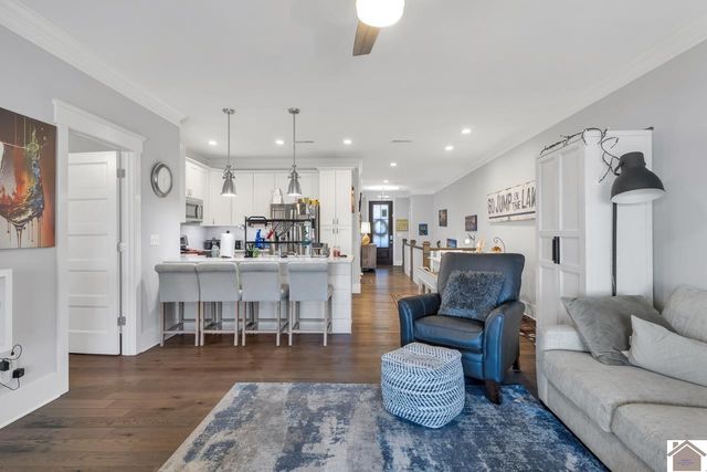 273 Moon Bay U7, Kuttawa, KY 42055