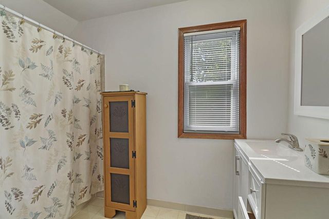 5112 18th AVENUE, Kenosha, WI 53140
