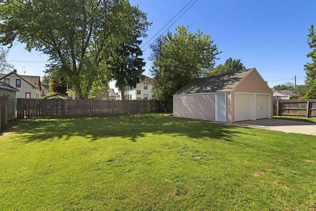 5112 18th AVENUE, Kenosha, WI 53140