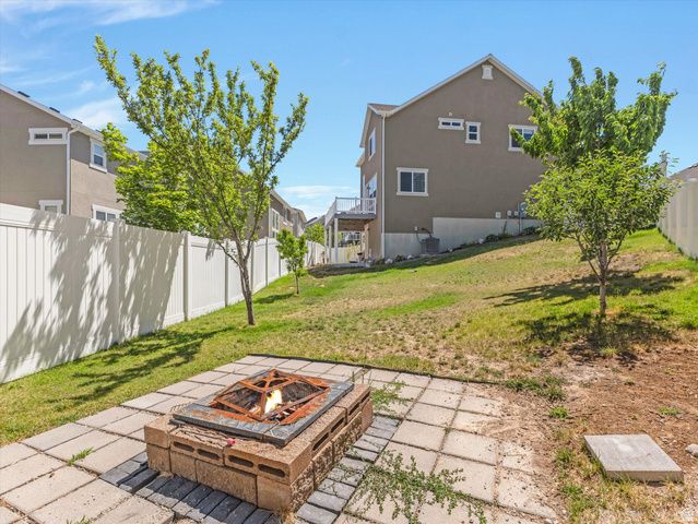 14453 S YELLOW TOPAZ DR, Herriman, UT 84096