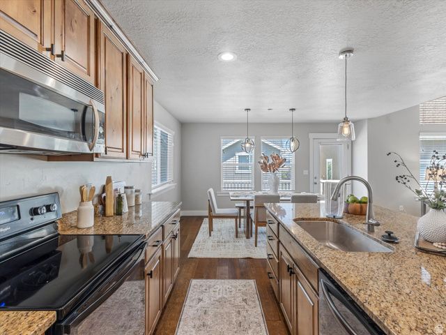 14453 S YELLOW TOPAZ DR, Herriman, UT 84096