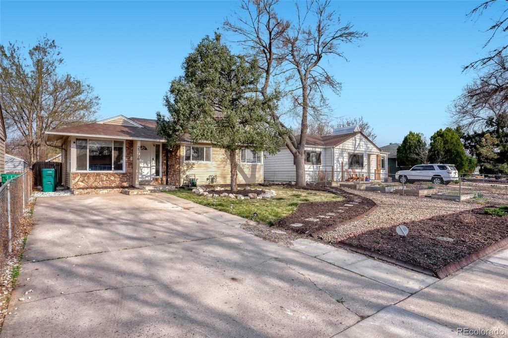 2356 Florence Street, Aurora, CO 80010