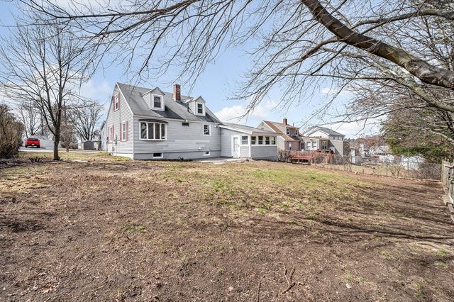 8 Mount Auburn St, Lawrence, MA 01843