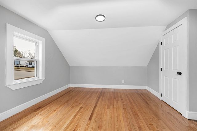 8 Mount Auburn St, Lawrence, MA 01843