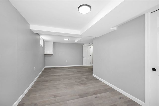 8 Mount Auburn St, Lawrence, MA 01843