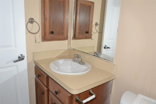 304 Dell Court 6, Houston, TX 77009