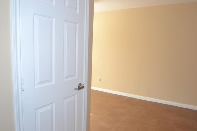 304 Dell Court 6, Houston, TX 77009