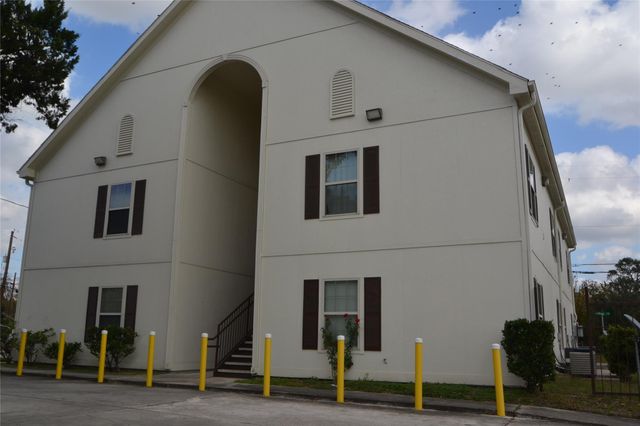 304 Dell Court 6, Houston, TX 77009