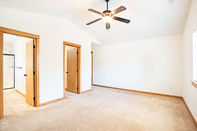 20269 Knightsbridge Place, Bend, OR 97702