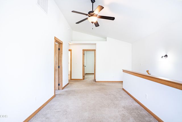 20269 Knightsbridge Place, Bend, OR 97702