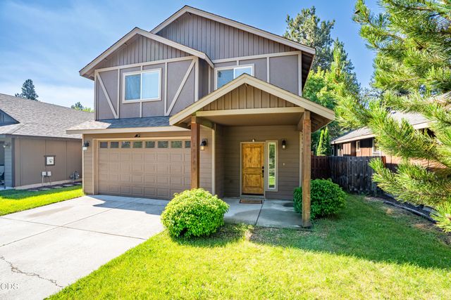 20269 Knightsbridge Place, Bend, OR 97702