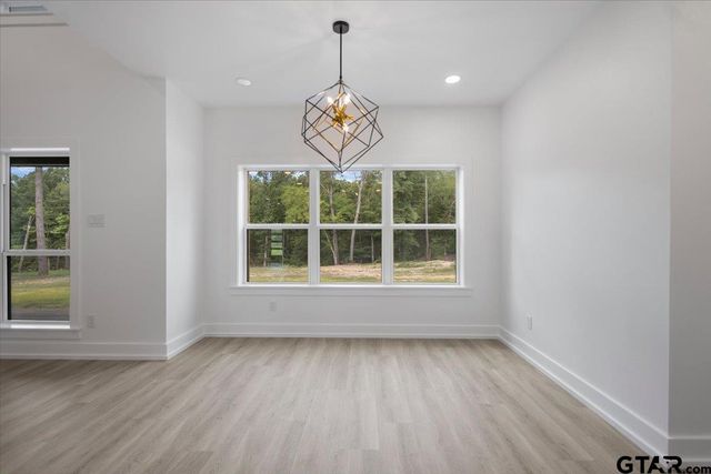 214 County Road 2766, Mineola, TX 75773