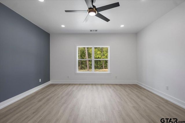 214 County Road 2766, Mineola, TX 75773