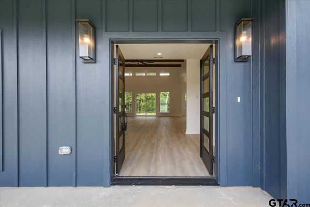 214 County Road 2766, Mineola, TX 75773