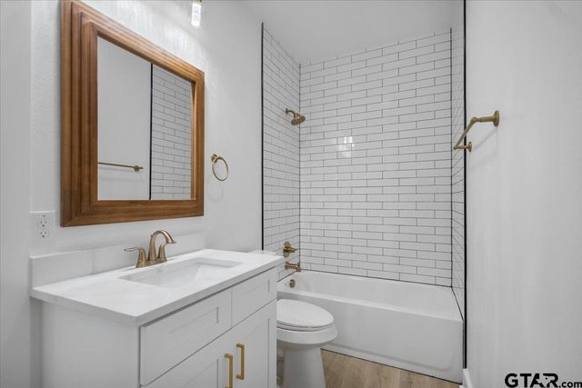 214 County Road 2766, Mineola, TX 75773