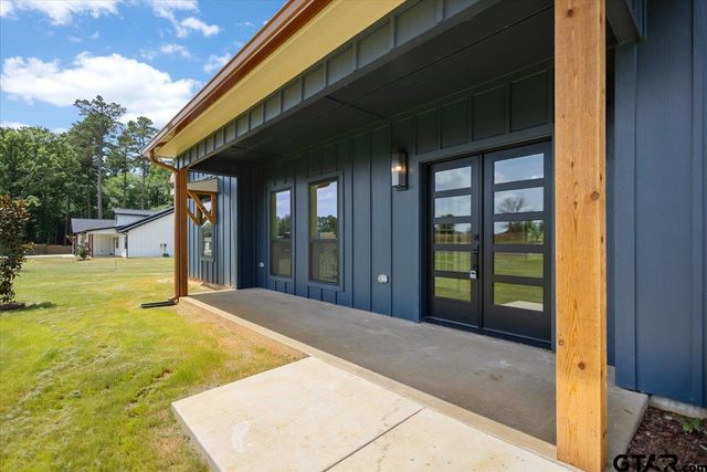 214 County Road 2766, Mineola, TX 75773