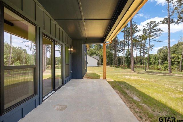 214 County Road 2766, Mineola, TX 75773