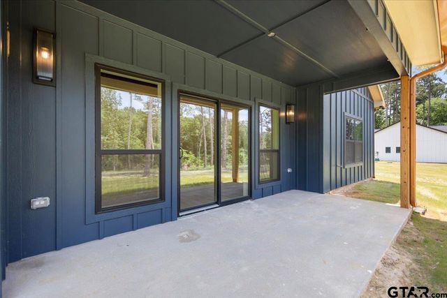 214 County Road 2766, Mineola, TX 75773