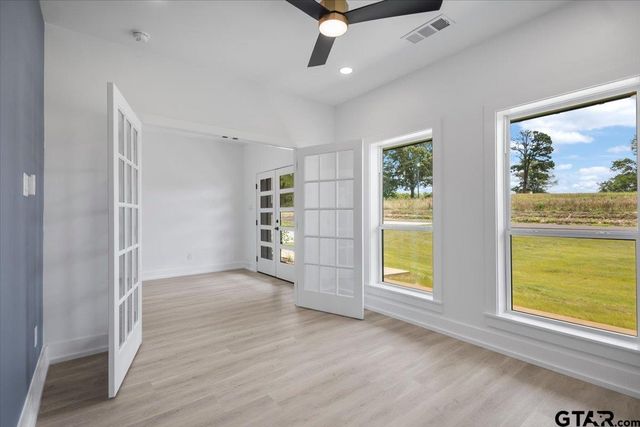 214 County Road 2766, Mineola, TX 75773