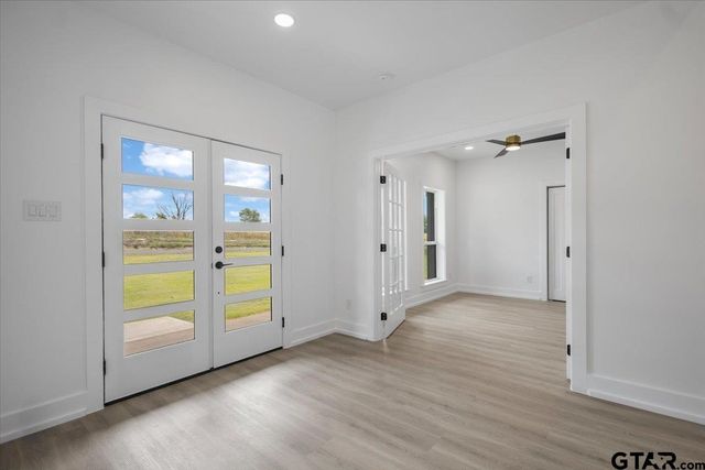 214 County Road 2766, Mineola, TX 75773