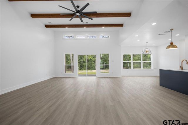 214 County Road 2766, Mineola, TX 75773