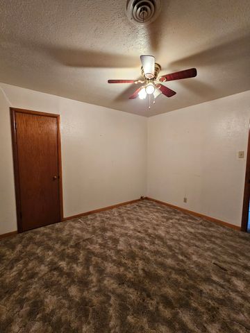 817 N Lacy Drive, Lacy Lakeview, TX 76705