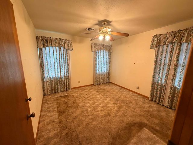 817 N Lacy Drive, Lacy Lakeview, TX 76705