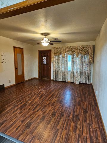 817 N Lacy Drive, Lacy Lakeview, TX 76705