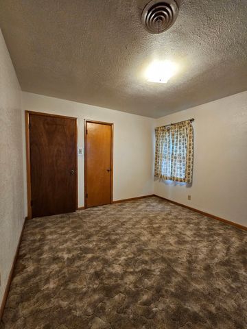 817 N Lacy Drive, Lacy Lakeview, TX 76705