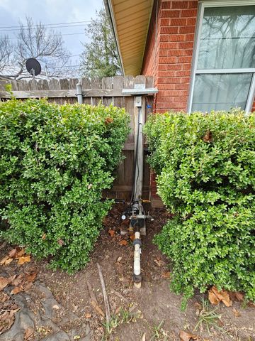 817 N Lacy Drive, Lacy Lakeview, TX 76705