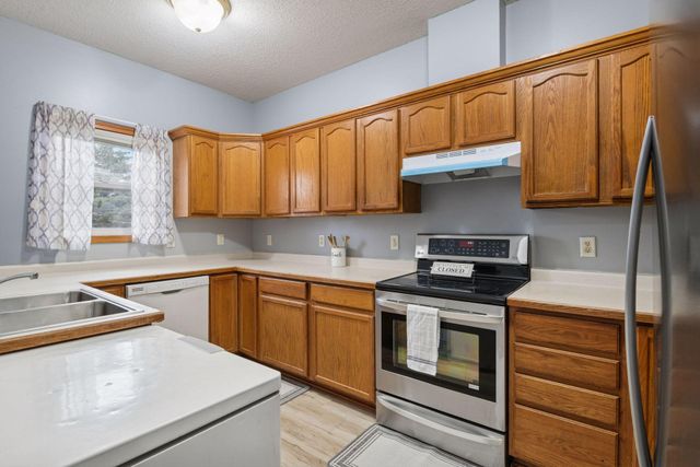 1612 68th Lane N, Brooklyn Center, MN 55430